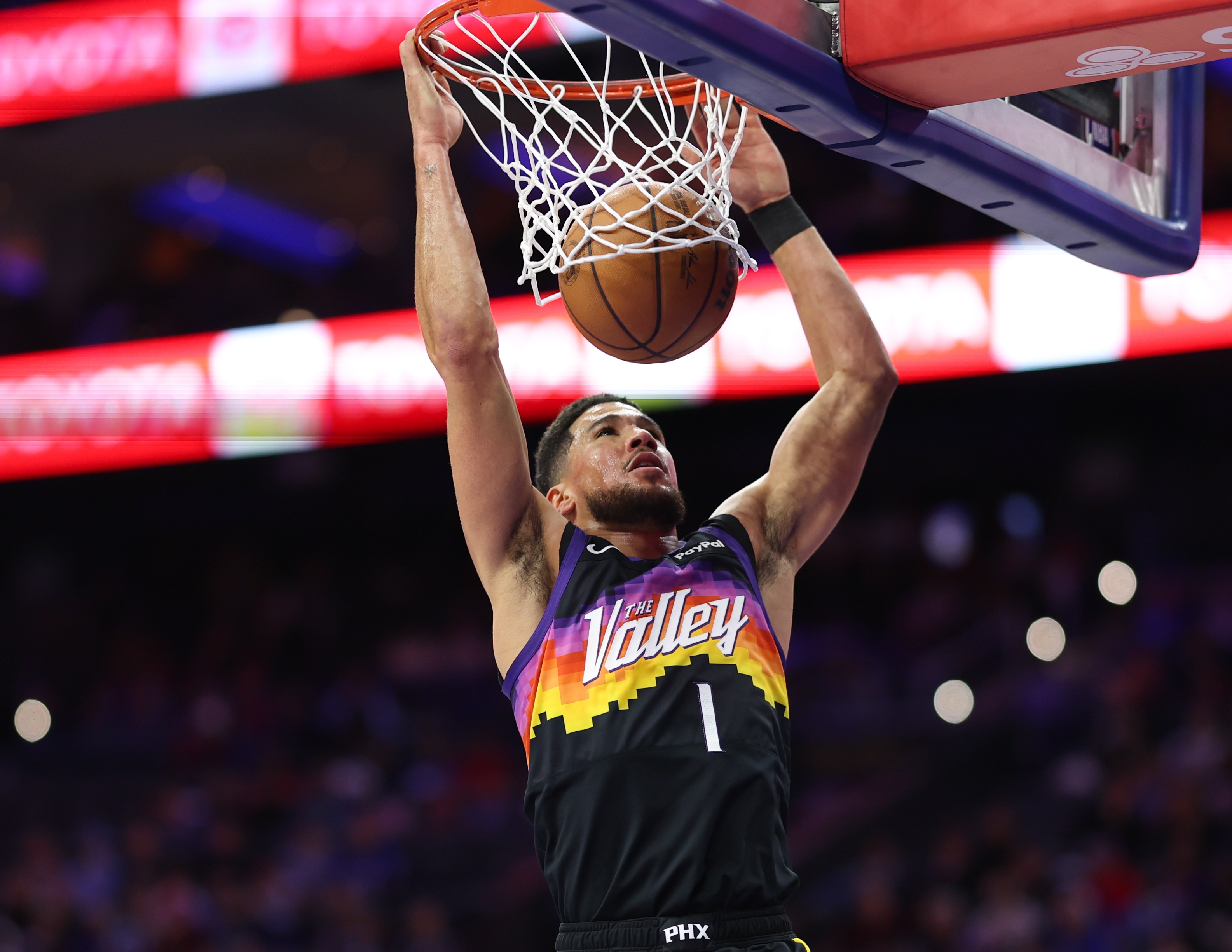 世界杯直播平台入口-布克脚踝扭伤一周后评估!奥特:必须继续往前走 这就是比赛意义